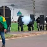 Manifestantes descumprem decisão judicial e PRF dispersa grupo com bombas de gás em MS