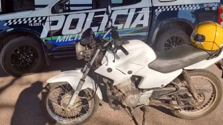 Foragido se esconde em banheiro, mas acaba preso após furtar motocicleta em Corumbá
