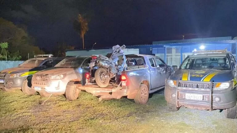 PRF recupera caminhonetes e motocicleta com registro de furto na fronteira com a Bolívia