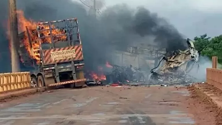 Motoristas morreram carbonizados na BR-158