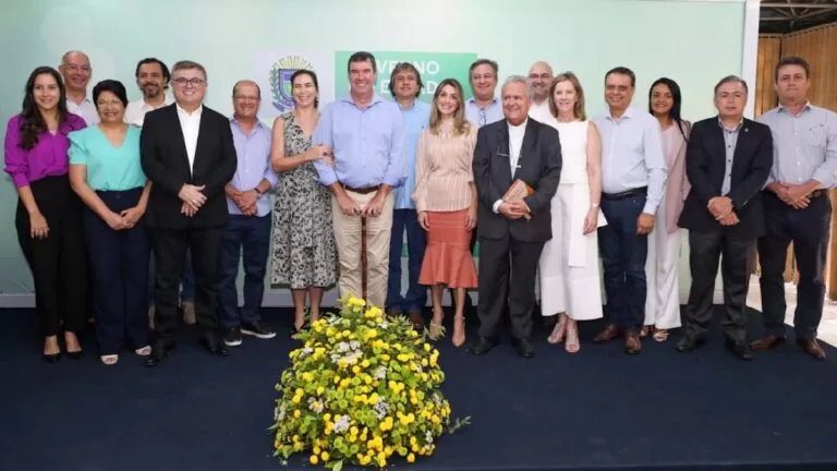 Bênção ecumênica marca primeiro dia de trabalho do novo governador de MS