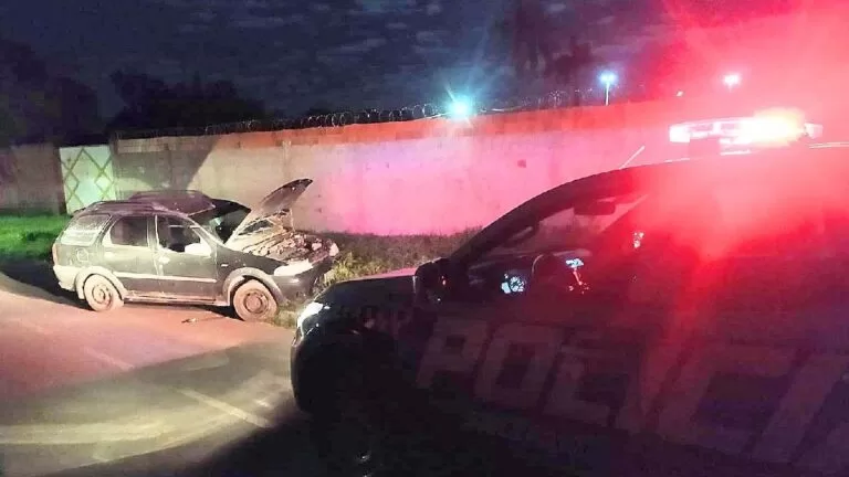 PM recupera veículo minutos após ser furtado de residência no Vitória Régia