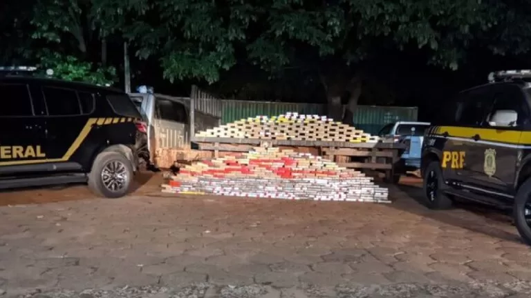 PF e PRF prendem motorista com mais de 440 quilos de cocaína em Corumbá