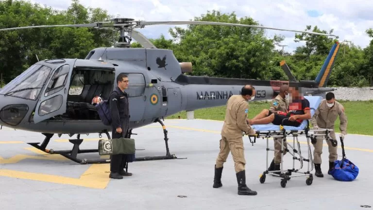 Após cair de cavalo homem é resgatado pela Marinha em fazenda no Pantanal