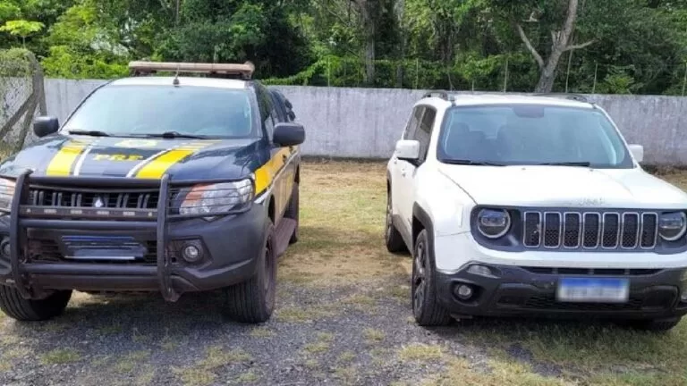 PRF recupera em Corumbá, Jeep com registro de furto no Espirito Santo