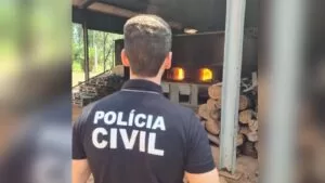 Leia mais sobre o artigo Polícia Civil faz incineração de 1,7 tonelada de entorpecentes na fronteira de MS