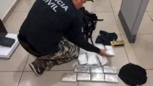 Leia mais sobre o artigo Policiais Penais são presos por levar drogas e munições para detentos no presídio de Dourados