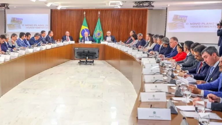 Governo federal abre linha direta para tratar dos grandes projetos para MS, afirma Eduardo Riedel