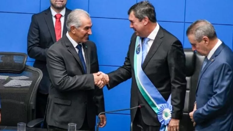 Riedel toma posse na Assembleia e reafirma compromisso com desenvolvimento e cuidado das pessoas