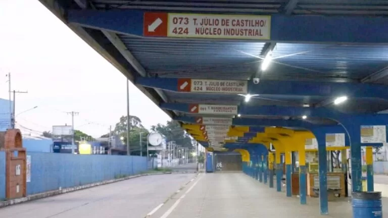 Motoristas entram em greve e paralisa transporte público em Campo Grande