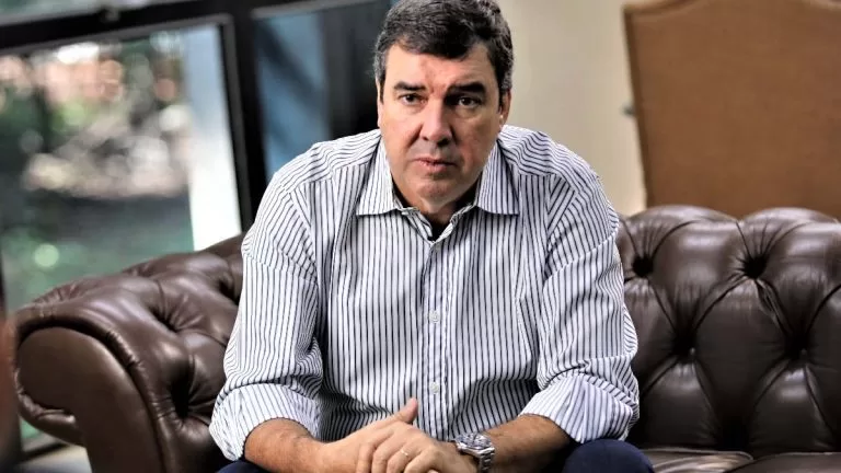 Governador de MS acompanha atividades do Exército em Corumbá e visita cenários históricos