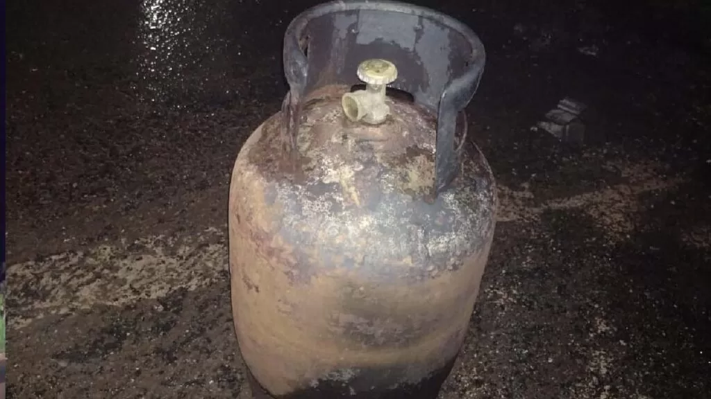 Veículo abandonado é encontrado em chamas próximo ao Anel Viário de Corumbá 3 gas boliviano