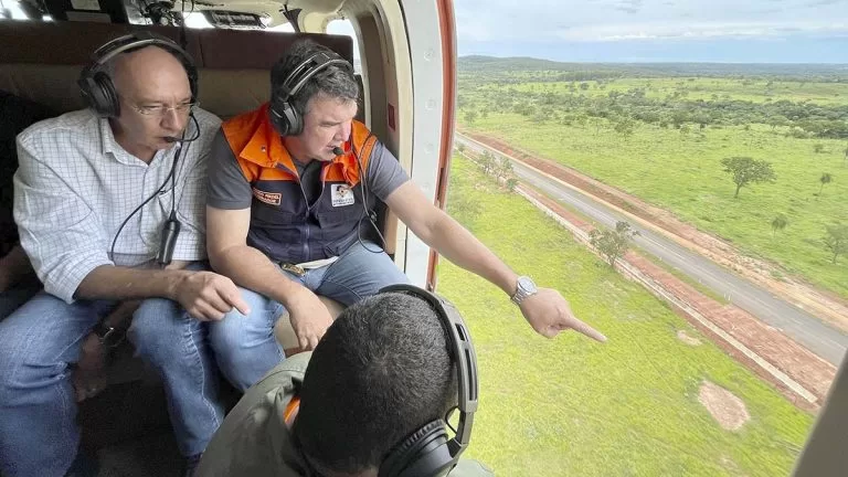 Governador sobrevoa região atingida por fortes chuvas em Bonito