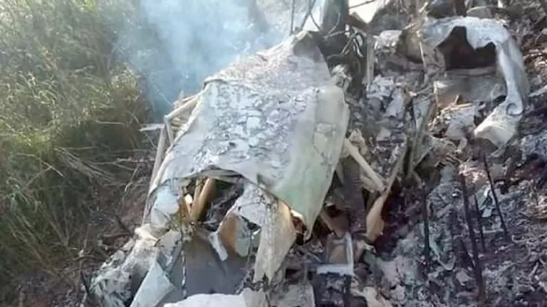 Duas pessoas morrem em queda de helicóptero brasileiro na fronteira com o Paraguai