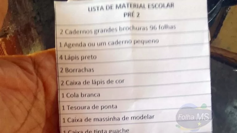Sem Kit Escolar, pais denunciam escola por exigir lista de materiais a crianças em Corumbá