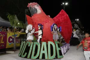 Leia mais sobre o artigo Mocidade exalta a força do Amor em busca do bicampeonato do carnaval de Corumbá