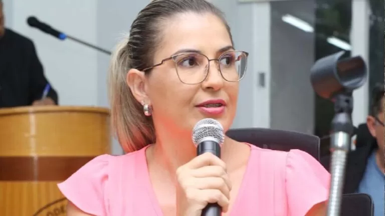 Vereadora solicita construção de uma praça de esporte e lazer no Maria Leite