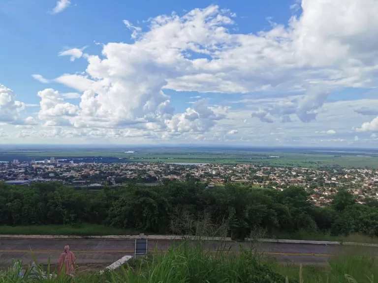 temperaturas amenas com frente fria