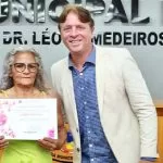 Borracheira e com orgulho, Dona Bete recebe homenagem na Câmara de Corumbá