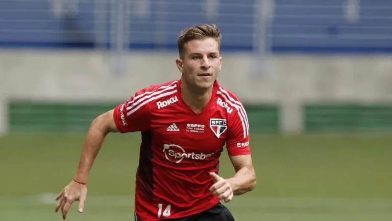 Campeonatos estaduais tem jogos decisivos nesta segunda-feira