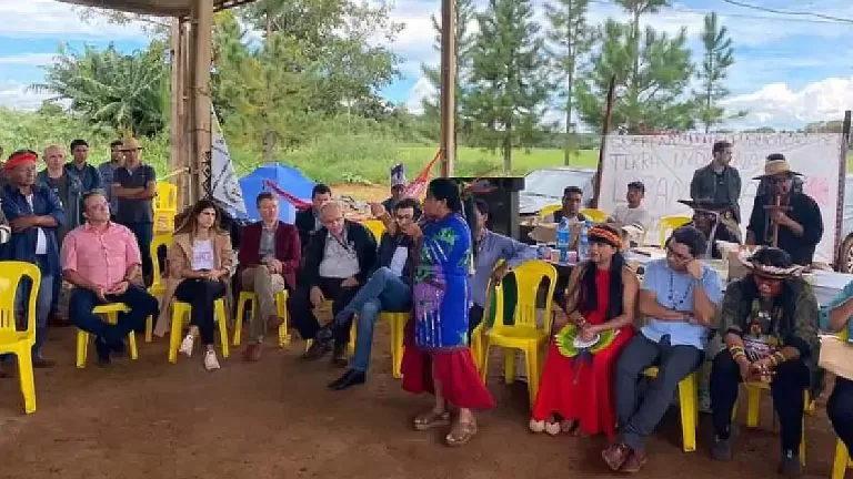 Em visita a MS, Ministra dos Povos Indígenas se compromete com demarcação de terras