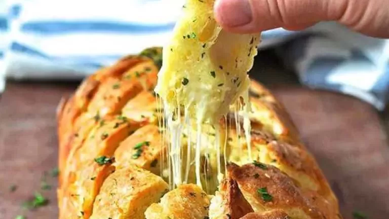 Aprenda a fazer o pão de alho perfeito para churrascos