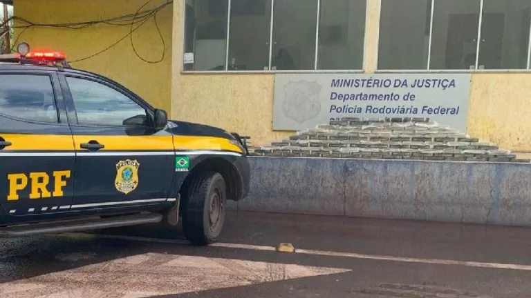 PRF apreende 101 Kg de pasta base de cocaína em Corumbá