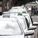 Taxistas contam com isenção de ICMS na compra de veículos elétricos e híbridos