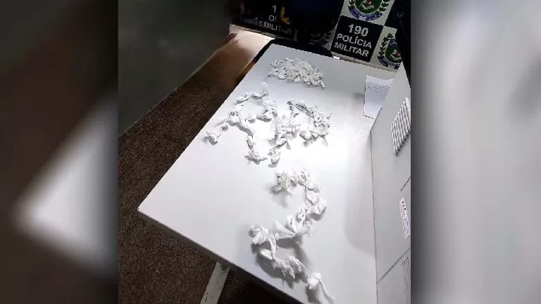 Homem é preso por tráfico de drogas no bairro Popular Nova