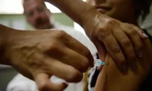 Leia mais sobre o artigo Estudo mostra que Brasil está abaixo da meta de vacinação contra HPV