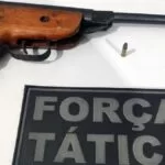 Força Tática prende autor por ameaça com arma de fogo em Corumbá