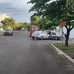 Acidente envolvendo ciclista e dois carros deixa uma pessoa ferida em Corumbá