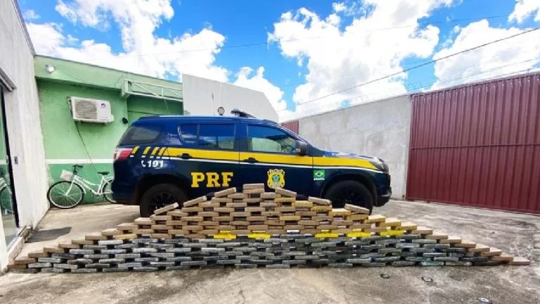 PRF apreende mais de 180 kg de droga dentro de pneus de caminhão em Miranda