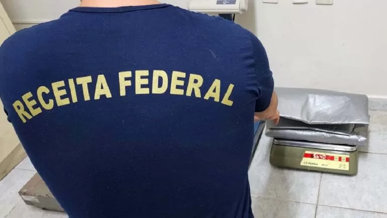 Receita Federal apreende 5,7 kg de cocaína na fronteira Brasil-Bolívia