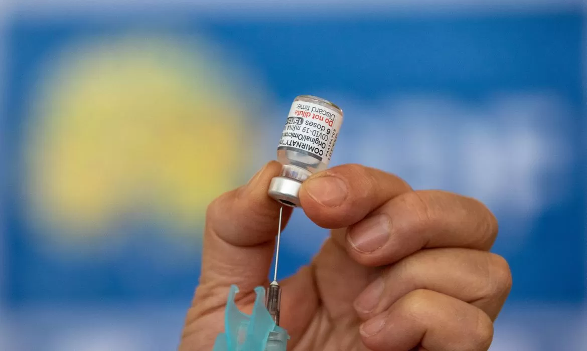 Leia mais sobre o artigo Covid-19: governo amplia vacina bivalente para todos acima de 18 anos