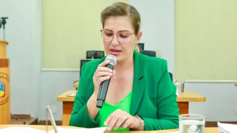 Denúncia de ausência do Programa Povo das Águas leva vereadora a cobrar prefeitura