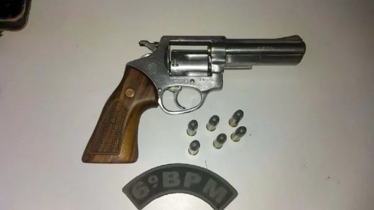 PM de Corumbá apreende revólver durante patrulhamento no Conjunto Guanã