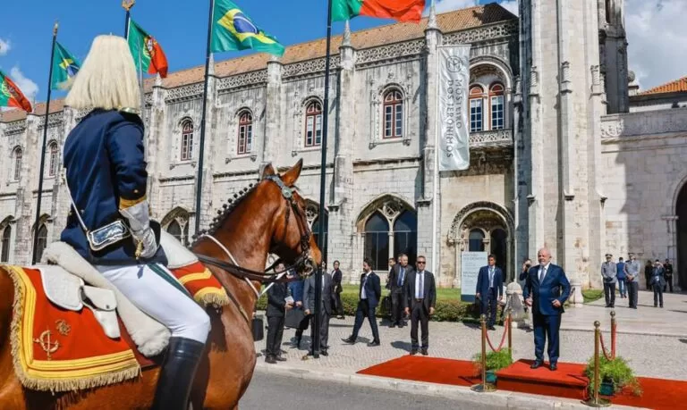 Começa em Lisboa Cimeira Luso-Brasileira