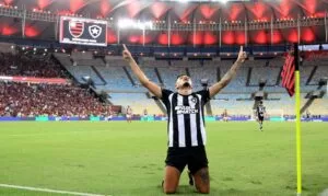Leia mais sobre o artigo Botafogo volta a liderar o Campeonato Brasileiro após quase dez anos