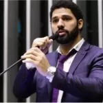 Morre o ex-deputado David Miranda, aos 37 anos, no Rio de Janeiro