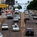 Veículos com placa final 3 têm até o fim de maio para serem licenciados no Detran