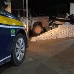 Carro com família é flagrado transportando 154 Kg de cocaína na BR-262