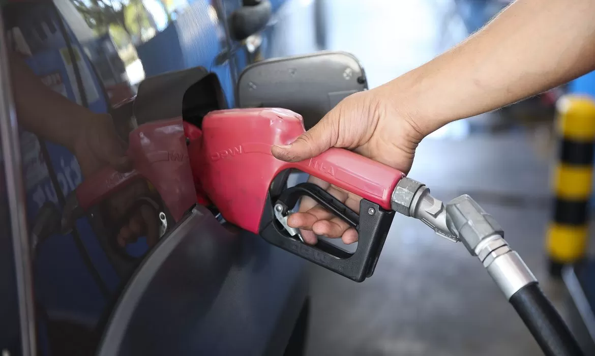 Leia mais sobre o artigo Procons iniciam mutirão para fiscalizar postos de combustíveis