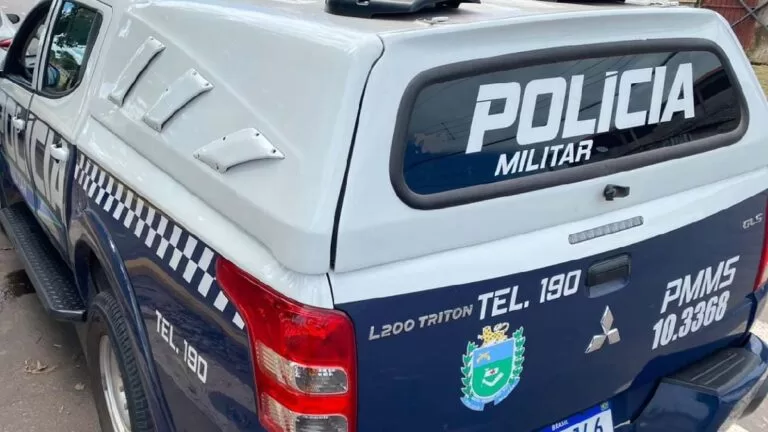 Homem é detido acusado de mostrar partes íntimas para enteada de 14 anos em Ladário