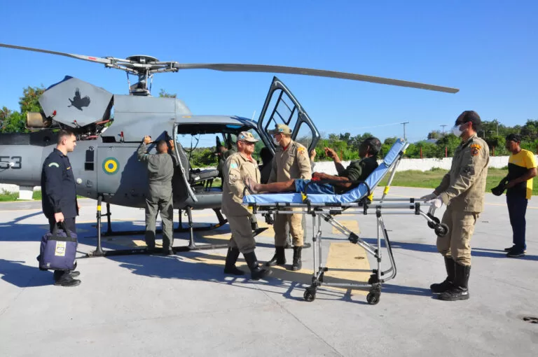 Indígena é resgatado pela Marinha após passar mal em aldeia no Pantanal