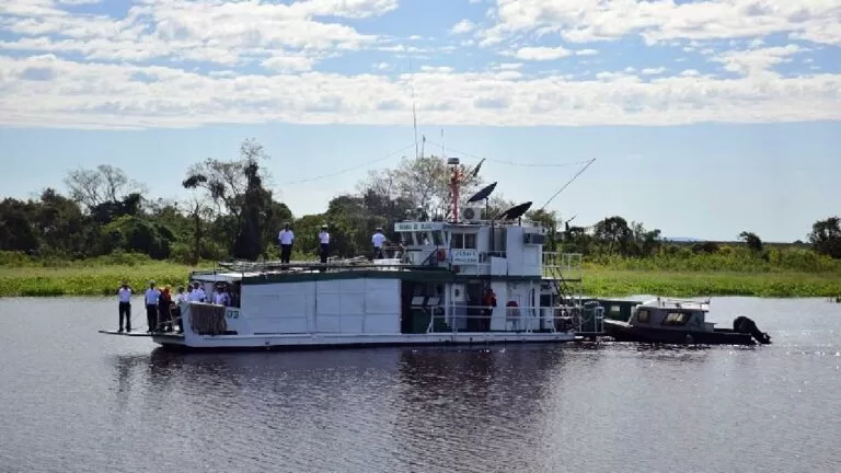 Marinha do Brasil realiza levantamento hidrográfico no Canal do Tamengo na Bolívia