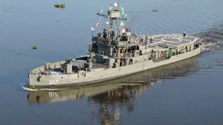 Visitação pública a navios de guerra marcam celebrações do Dia da Marinha em Corumbá