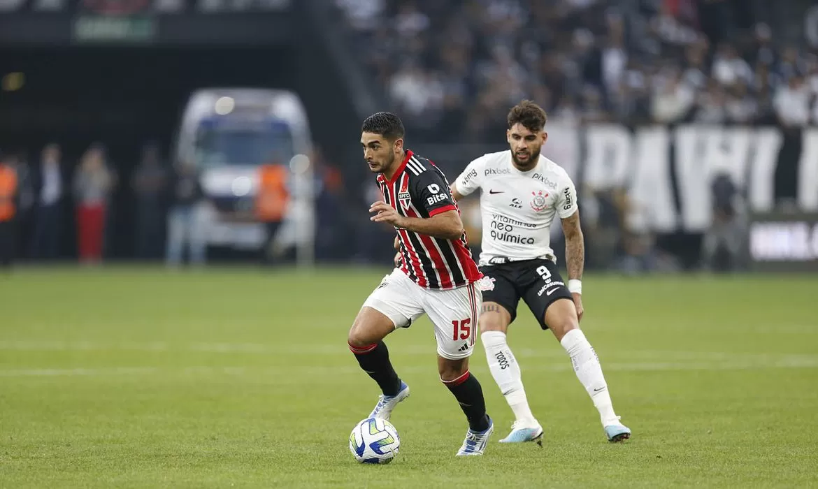 Corinthians luta, mas fica fora da final da Copa do Brasil 2023