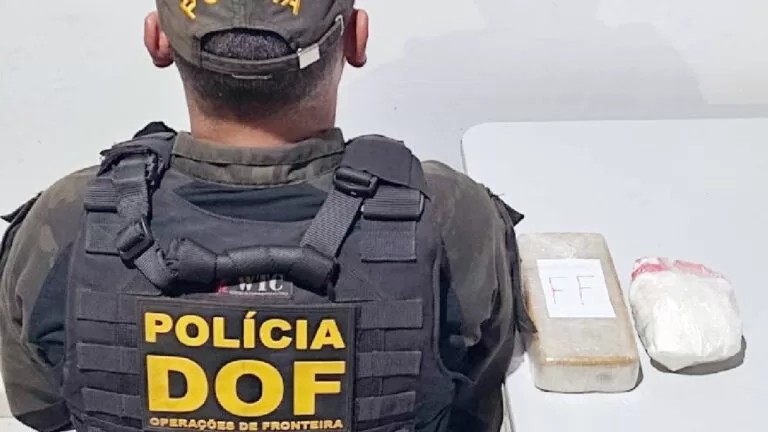 Idosa de 71 anos é presa com cocaína e pasta base em ônibus na BR-262