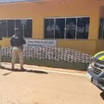 PRF apreende mais de 400 kg de cocaína em caminhão na BR-158